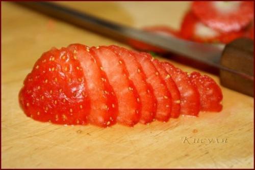 Корзиночки с творожной начинкой и клубникой. 03