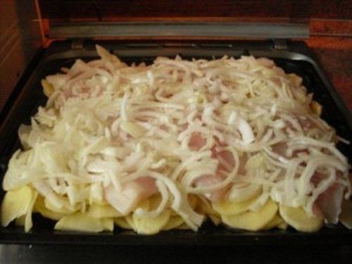 Запеканка с картофелем и рыбкой. 03