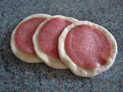 Кружевные Булочки с колбасой. 06