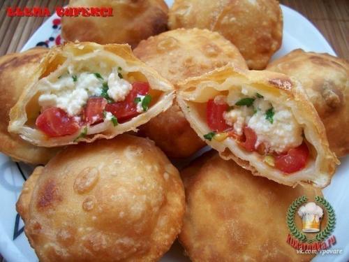 Пирожки бомбочки - лучше чем чебуреки.
