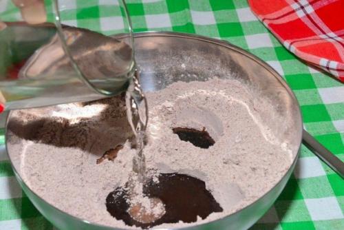 Шоколадный кекс.  Ингредиенты: 01