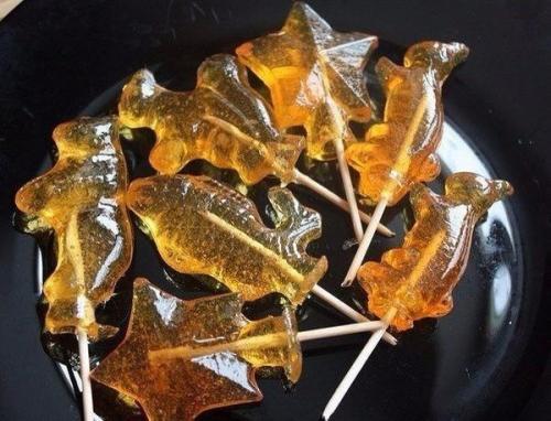 Петушок на палочке, как в детстве.