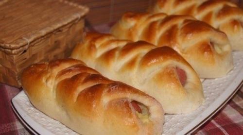 Сосиска с картофелем в тесте. 05