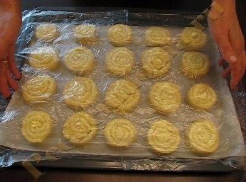 Творожные завитушки.   Ингредиенты: 03