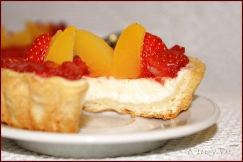 Корзиночки с творожной начинкой и клубникой. 01