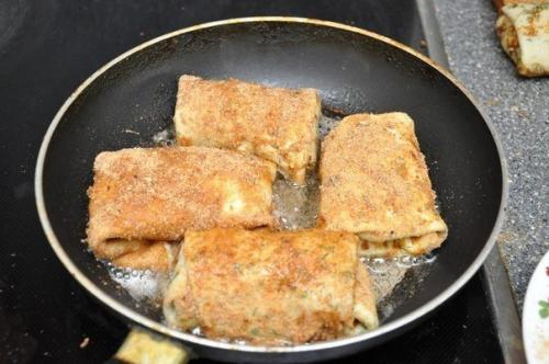 Блинчики с начинкой в ПАНИРОВКЕ. 06