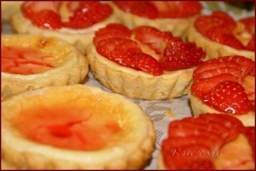 Корзиночки с творожной начинкой и клубникой. 04