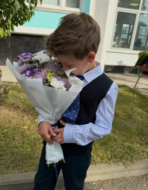 Ходят слухи, что Александра Савельева и Кирилл Сафонов на грани развода. 01