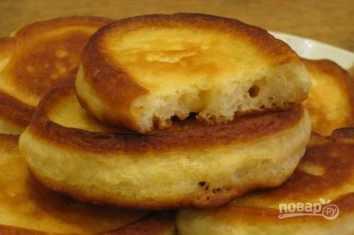 Оладьи на кефире пышные. Оладьи на кефире пышные.
