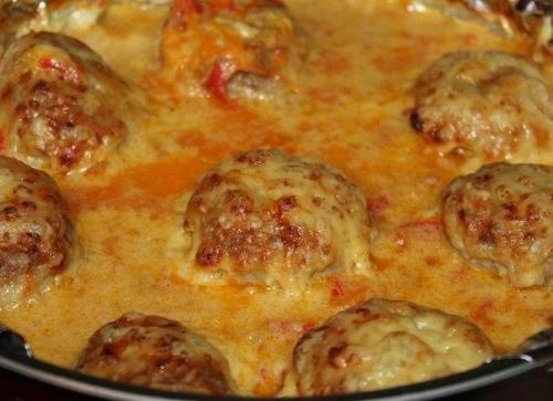 Тефтели запеченные в ДУХОВКЕ в сметанном соус. 07