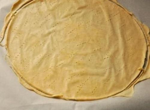 Наполеон. Ингредиенты: Тесто: 2 яйца, 150 мл воды, 300 г сливочного масла, 1/2 ст. 01 Наполеон. Ингредиенты: Тесто: 2 яйца, 150 мл воды, 300 г сливочного масла, 1/2 ст. 01