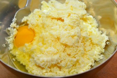 Пирожки с творогом и изюмом. 02