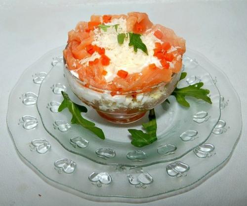 Слоеный салат с семгой. 07