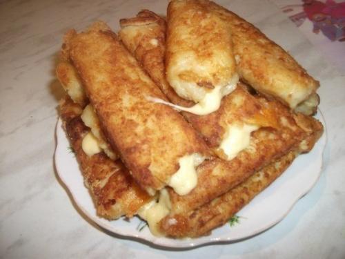 Картофельные палочки с сыром.