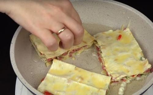 Вкусный рецептик из лаваша с начинкой. 08