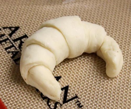 Круассаны с шоколадом. 06