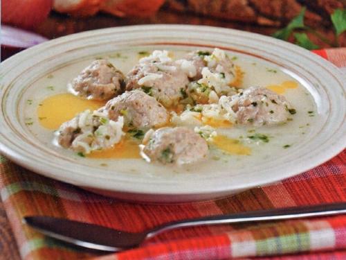 Чорба - топчета (суп с мясными клёцками) балканская кухня).