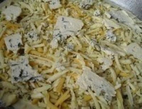 Сырная пицца?   Ингредиенты: 02