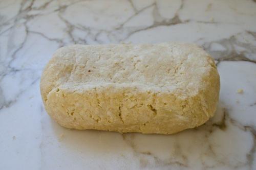 Рогалики с орешками и изюмом. 03