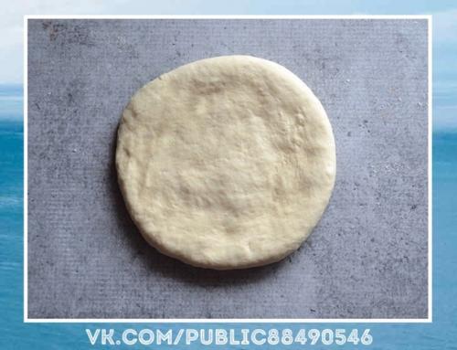 Невероятно вкусно.  Тонкая основа для пиццы. 04