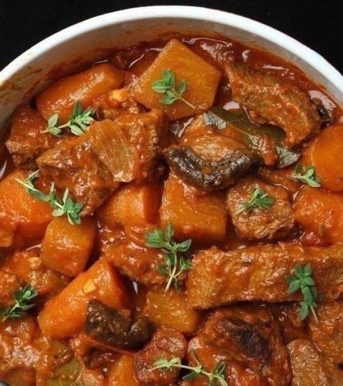 Это мясное блюдо должен попpобовать каждый! 
