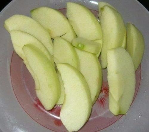 Слойки с яблоками. 01