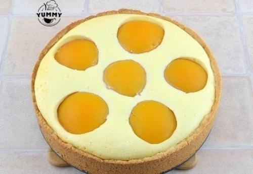 Творожный пирог с персиками. 09