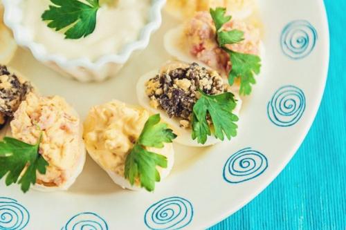 Фаршированные яйца.  Ингредиенты: