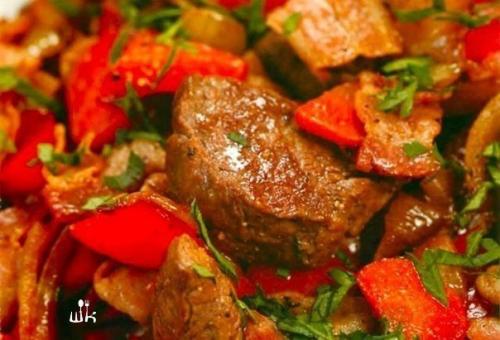 Мясо тушенное с шампиньонами?