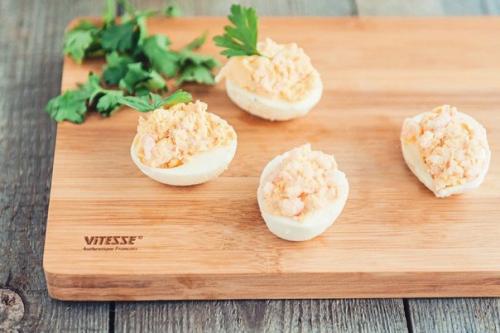 Фаршированные яйца.  Ингредиенты: 09