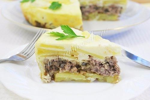 Картофельная запеканка с фаршем в мультиварке.

