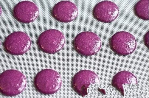 Черничные макарон.  Ингредиенты: 08