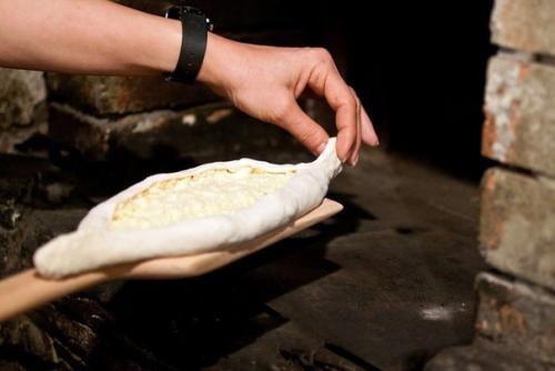 Хачапури по-аджарски. Ингредиенты: 04 Хачапури по-аджарски. Ингредиенты: 04