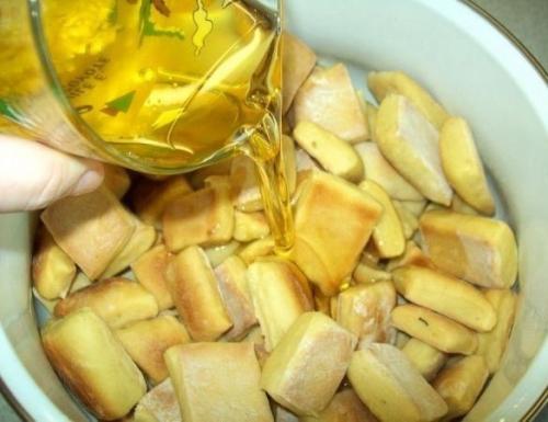 Пампушки на кефире с чесночным саламуром. 07