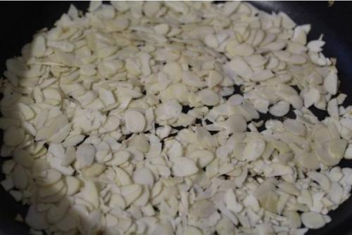 Яблочно - творожный пирог с шоколадом. 05