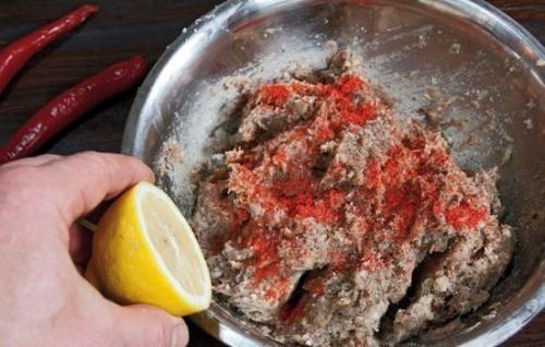 Люля-кебаб из говядины на шампурах. 02 Люля-кебаб из говядины на шампурах. 02