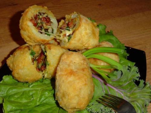 Картофель с начинкой.  