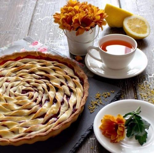 Пирог с малиной и белым шоколадом. 01