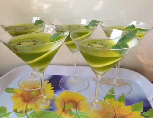 Желе из киви. Желе из киви.