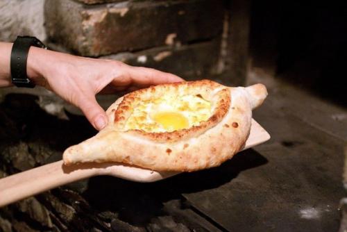 Хачапури по-аджарски. Ингредиенты: 05 Хачапури по-аджарски. Ингредиенты: 05