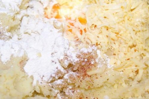 Картофельная запеканка с соусом Бешамель. 01