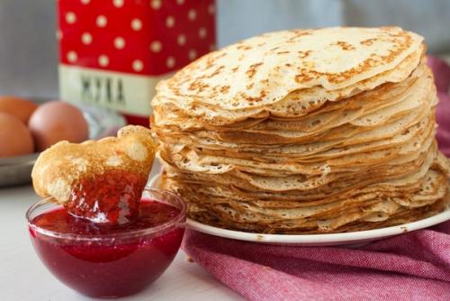 Блины из прокисшего кефира.