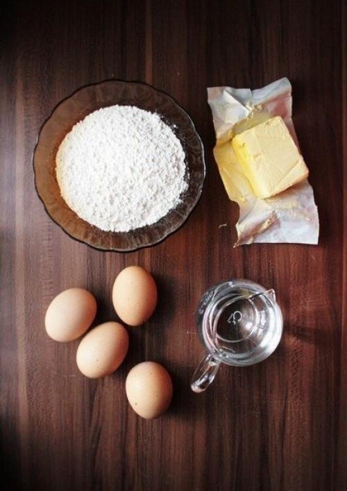 Эклеры.  Ингредиенты:   - Сливочное масло - 100 г. 02