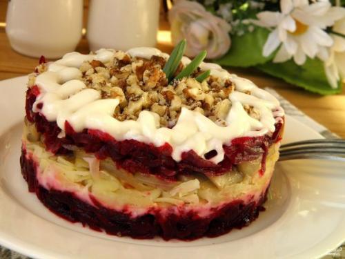 Салат Амбассадор.  Ингредиенты: