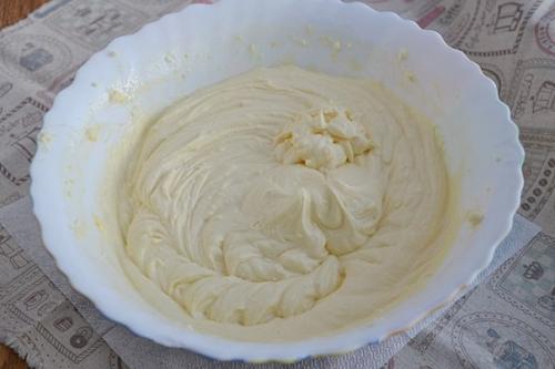 Творожник со сгущенкой и орехами. 05