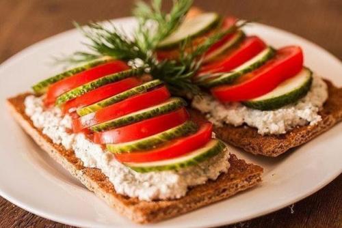 12 лучших паст для бутербродов: быстро, вкусно, полезно.