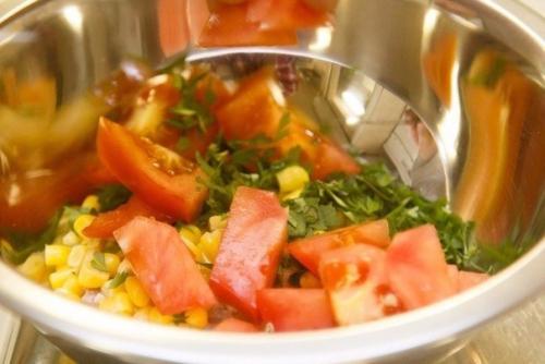 Салат с куриным филе и овощами. 04