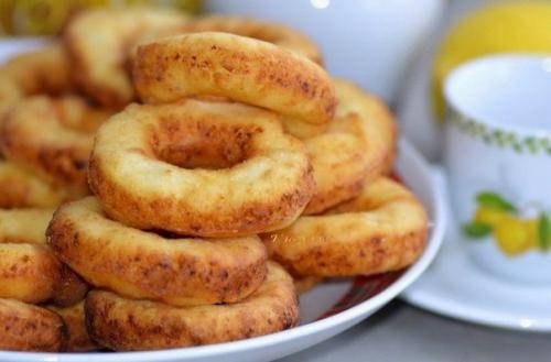 Творожные пончики.  Ингредиенты: 06