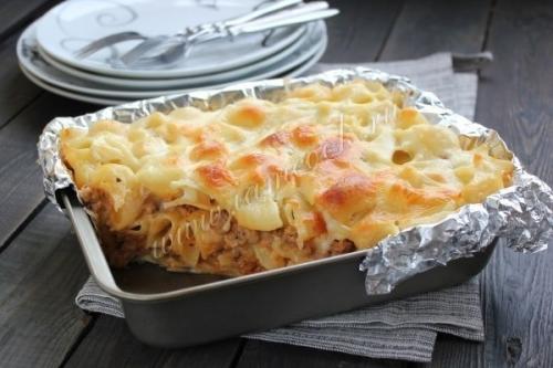 Лазанья из макарон.