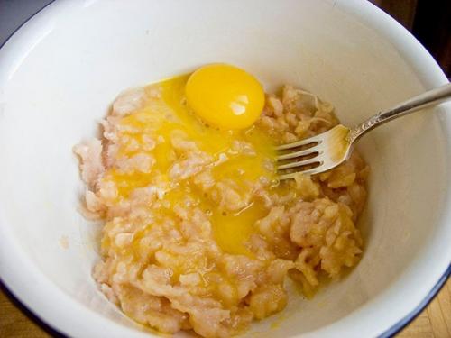 Воздушные котлеты из куриной грудки. 01